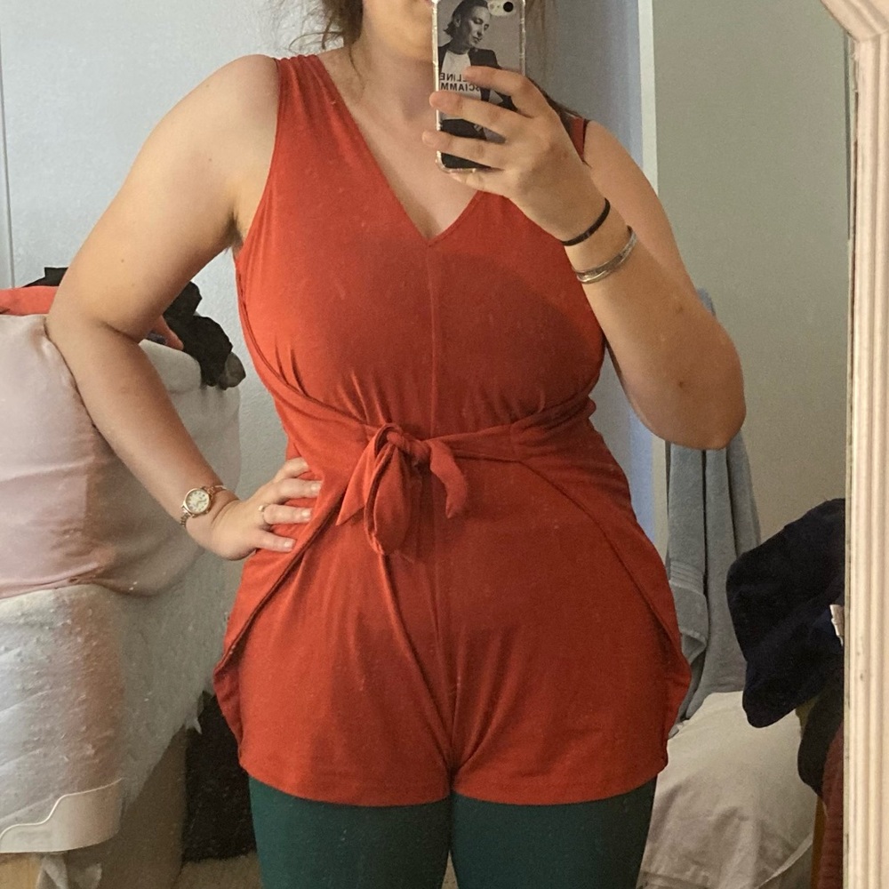BCBGeneration Orange Tie Front V-Neck Romper XS